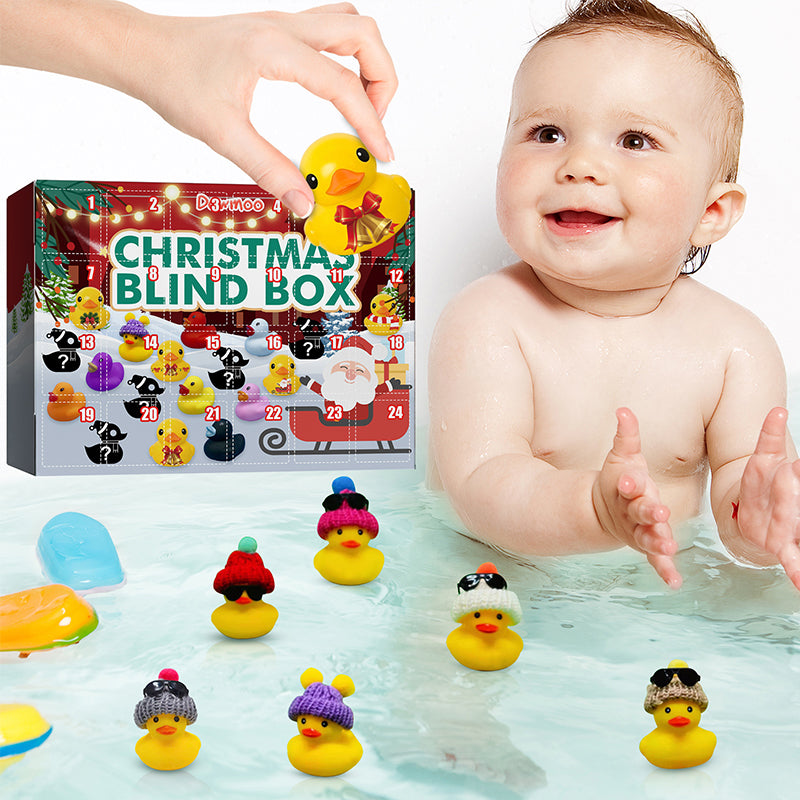 "Fargerik adventskalender med 24 gummi-ender i juletema for barn, perfekt for å skape spennende julestemning."