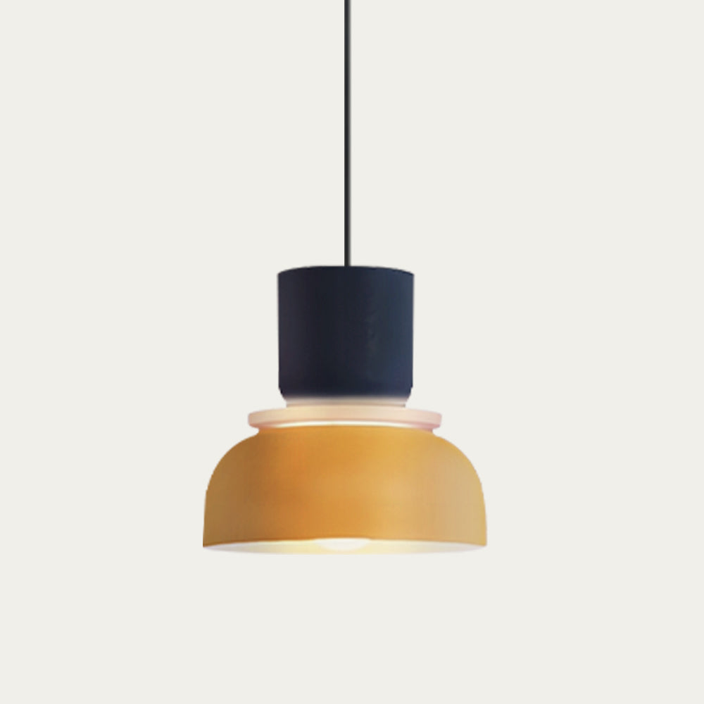 "Fargerik pendellampe med makronfarger og moderne nordisk design, interiørbelysning, perfekt for små til mellomstore rom."