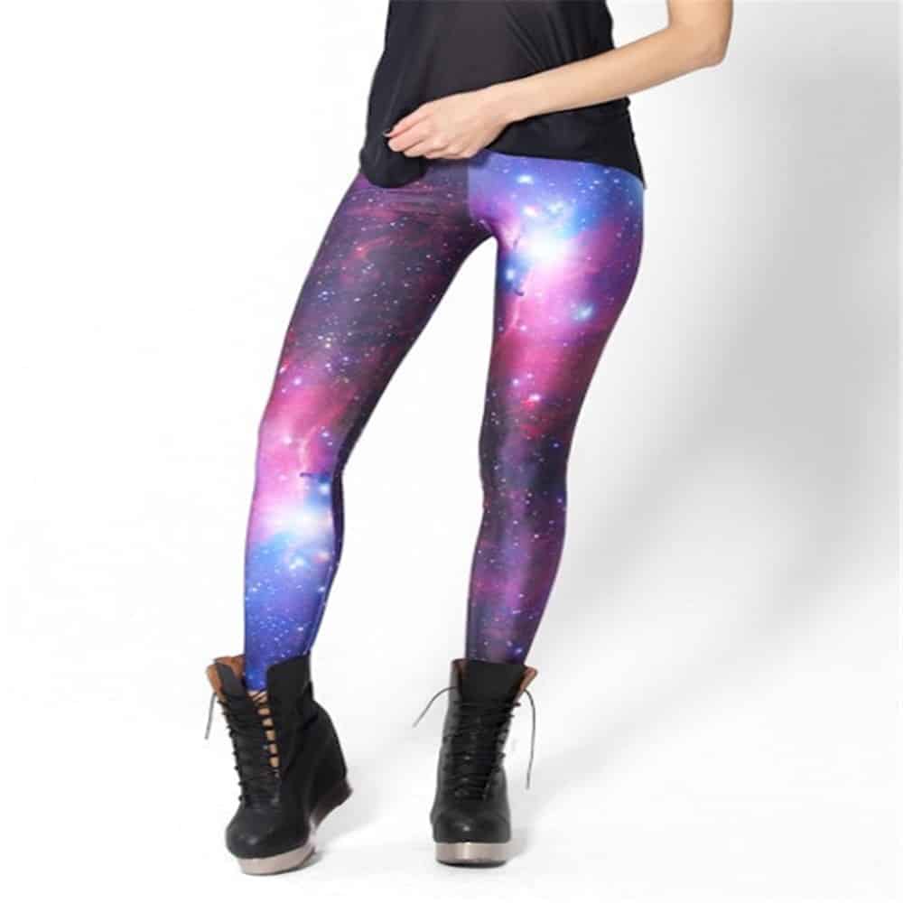 Fargerike 3D galakse leggings for damer, med høy midje for komfortabel trening og stilfull fritid.