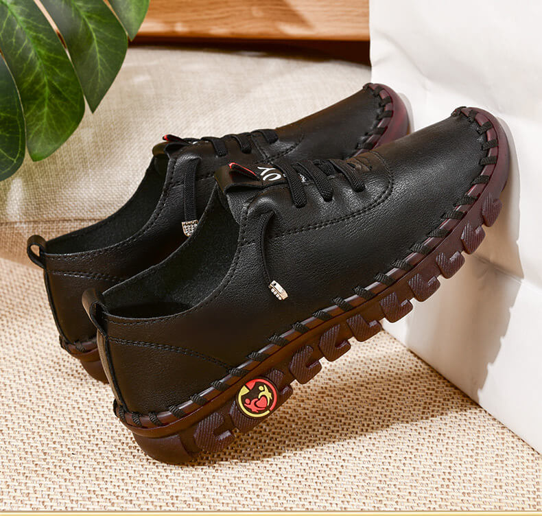 Flate loafers i brunt skinn for kvinner, buestøtte, sklisikker såle, komfortabel hverdagssko for sommeren.