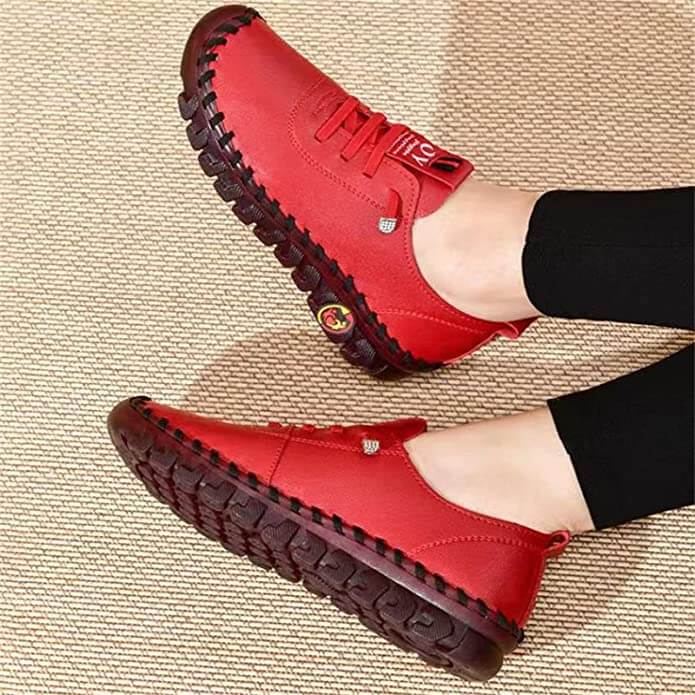 Flate skinnloafers med minimalistisk design, svarte, for kvinner, passer som komfortabel sommersko.