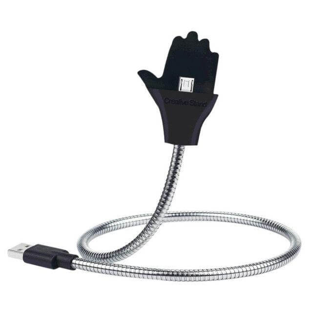 Praktisk lader med justerbart telefonstativ, perfekt for iPhone og Android.