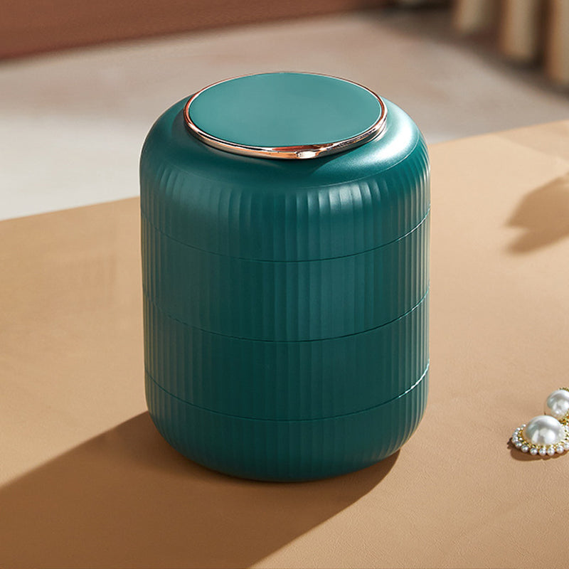 "Flerlags smykkeskrin med 360 graders roterende design, i elegant hvit, for trygg og organisert smykkeoppbevaring."