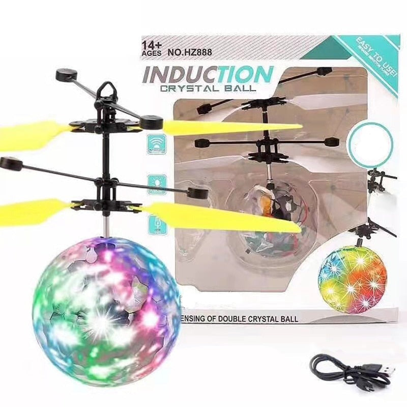 Nærbilde av lysende LED helikopterball, en flygende leke for barn med sensor