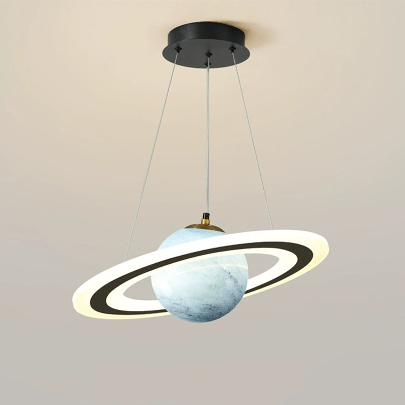 Gul og blå LED planetlampe, moderne og dekorativ, perfekt for interiørbelysning i hjemmet.
