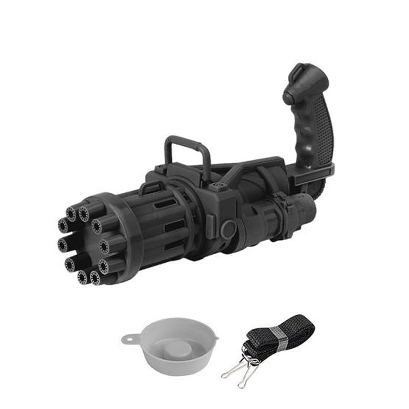 Bilde av en lykkelig familie som bruker Gatling boblekanon for utendørs moro