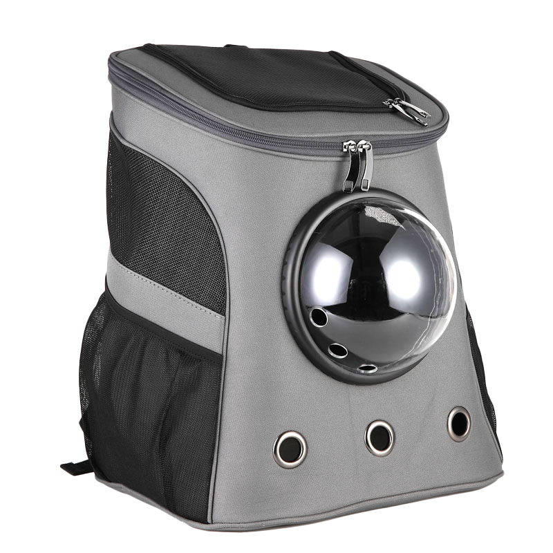 Khaki ryggsekk for kjæledyr, med reflekterende detaljer for synlighet, øker sikkerheten på kveldstid.