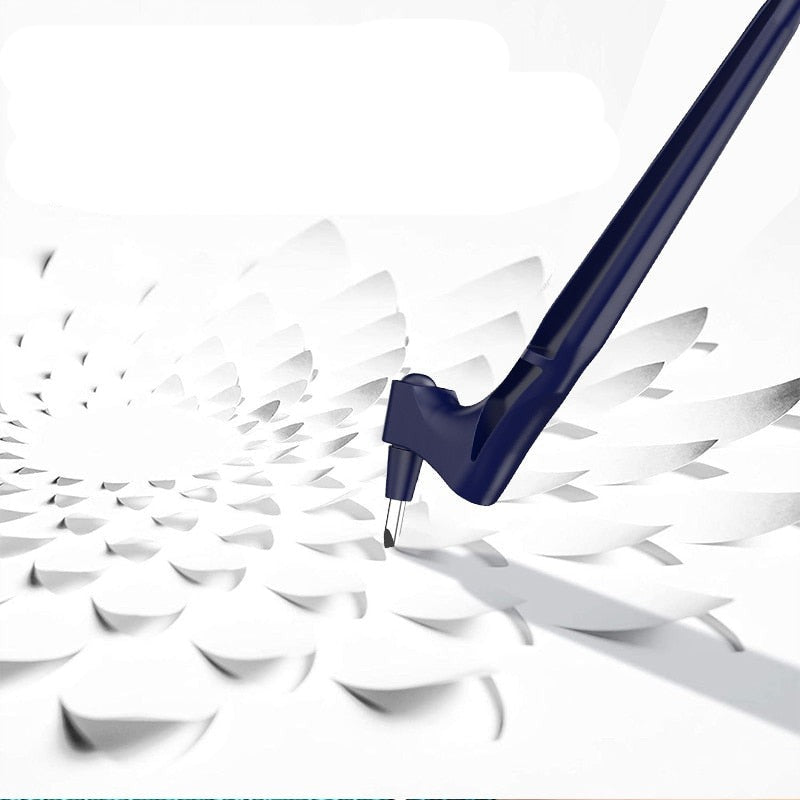 Detaljert bilde av roterende blad på håndholdt kutter, et must for hobbyentusiaster.