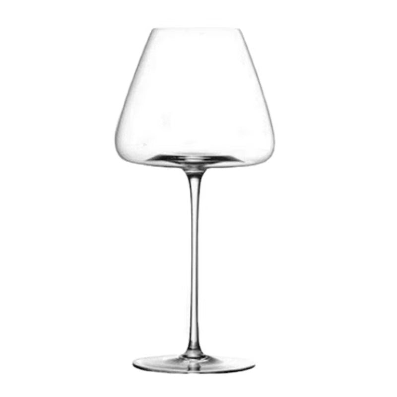 Håndlaget krystallglass for vin og champagne, et komplett serveringsutstyr.