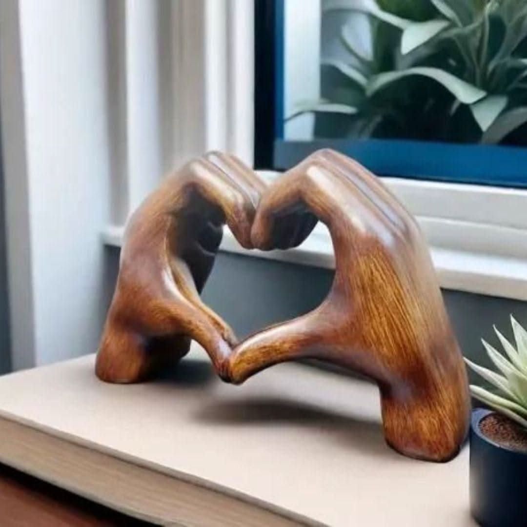 Elegant håndlaget trefigur, perfekt for å forbedre interiørdesign, kunst til gave