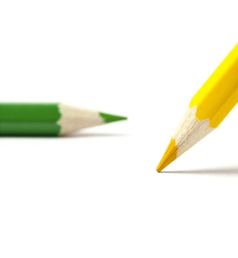Høygraderte fargeblyanter for tegning og kreative prosjekter, perfekt for kunstnere og hobbybrukere.
