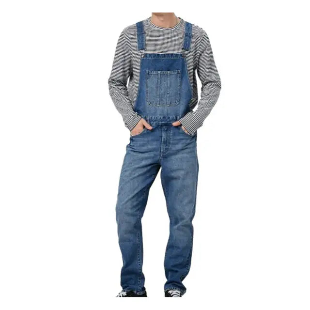 "Herr Jumpsuit med justerbare stropper, stor frontlomme, slitesterkt materiale og avslappet passform."