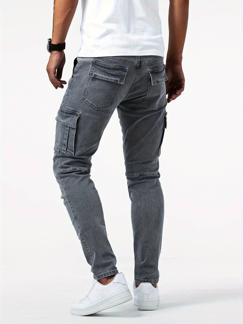 Herreklær: Fleksible cargo jeans for komfort og praktisk stil, perfekt for enhver anledning.
