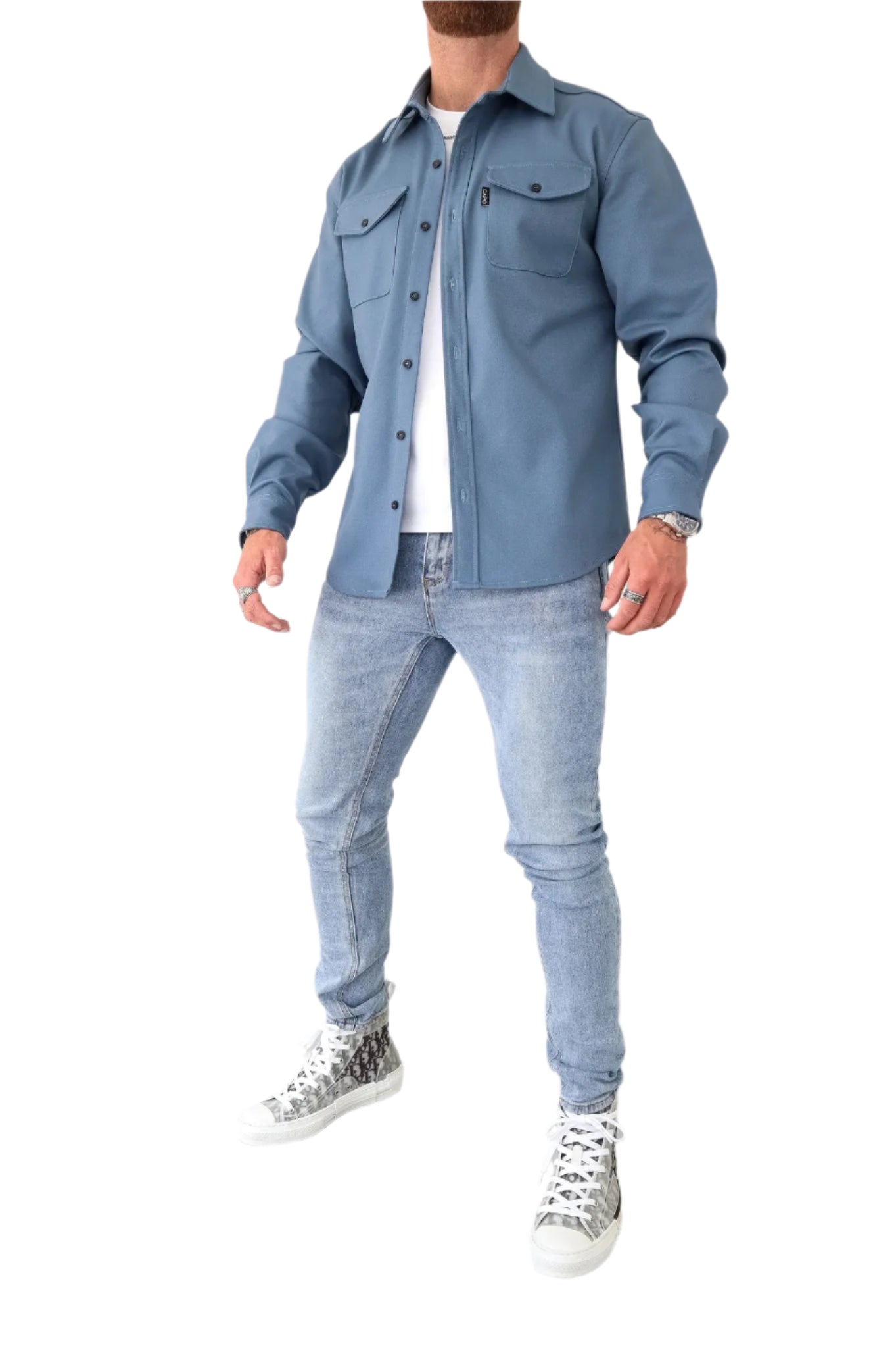 Herre casual bomullsjakke i marineblått med knappelukking og brystlommer, perfekt for fritid