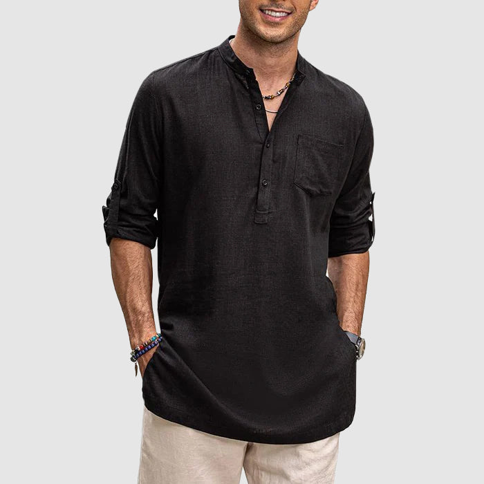 Stilig herre Henley skjorte med langermet design, brystlomme og komfortabel avslappet passform.
