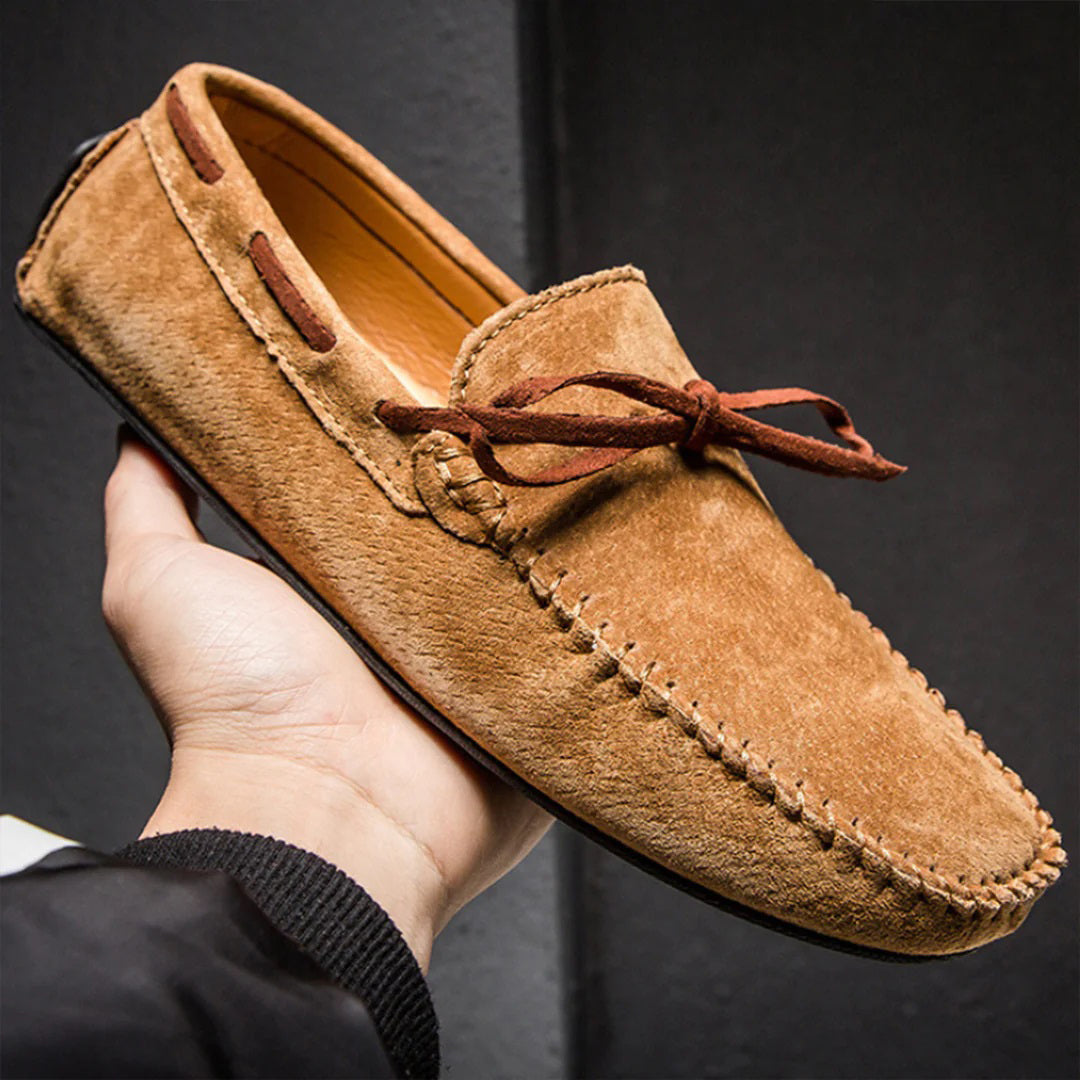 Moderne herre loafers, perfekte slip-on vårsko og høstsko med robust såle for stil og komfort.