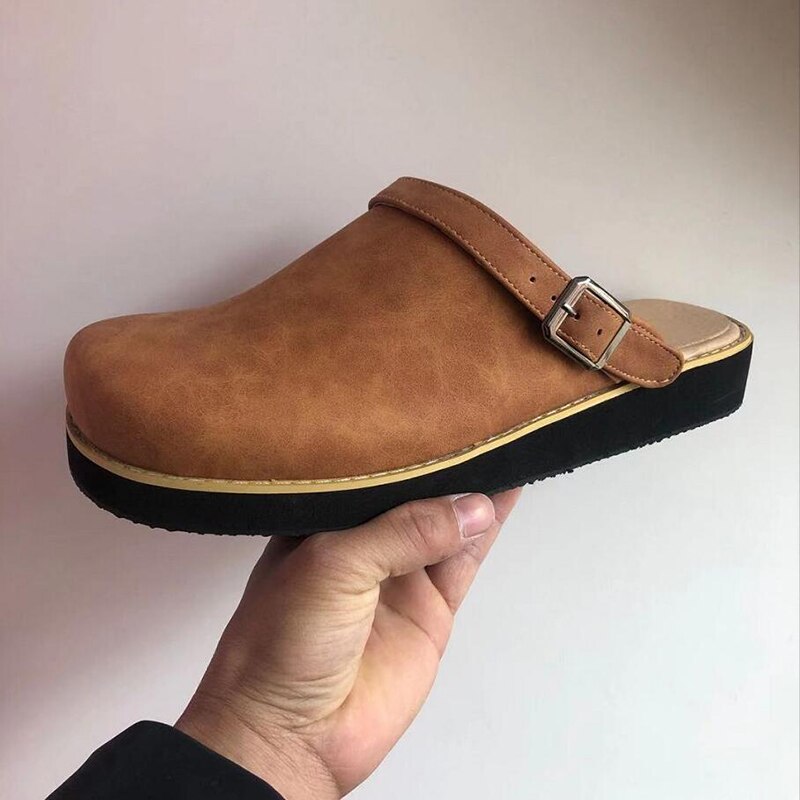 "Herre ortopediske sandaler, brun farge, ergonomisk design med justerbare stropper og slitesterkt materiale for optimal komfo