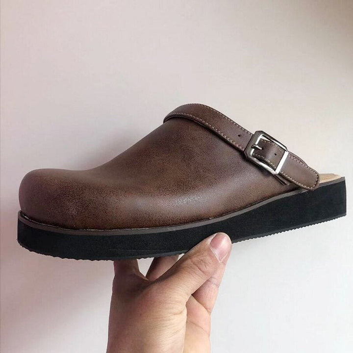 "Herre ortopediske sandaler, brun farge, ergonomisk design med justerbare stropper og slitesterkt materiale for optimal komfo