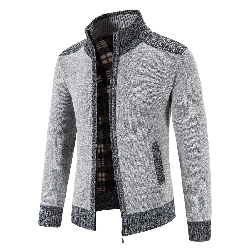 Detaljert bilde av herre patchwork strikk cardigan. Ideell for en varm og komfortabel vinterstil.
