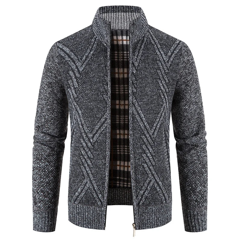 Herre cardigan i mykt strikkestoff, patchwork design. Varm og moderne for høst og vinter.