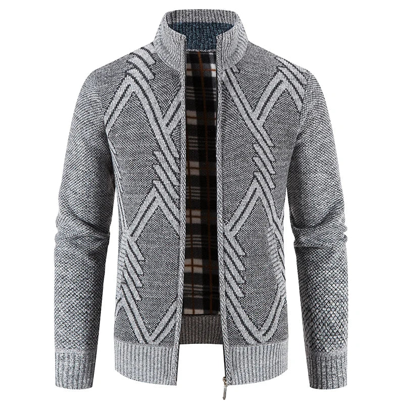 Kvalitets herre strikkecardigan, patchwork mønster. Komfortabel og varm for den kalde årstiden.