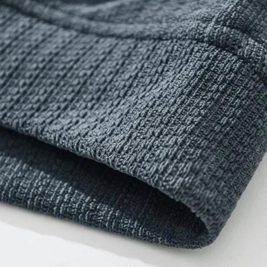 Elegant herrecardigan i strikket tekstur; et must-have plagg for en moderne casual look.