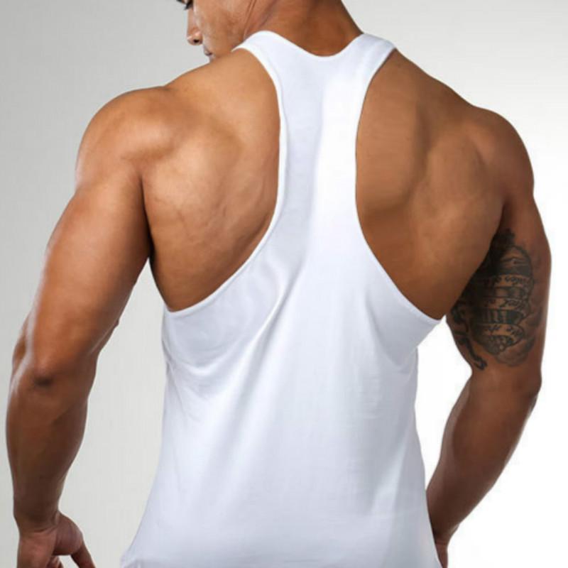 Sporty herre tanktop, lett og pustende for treningsøkter, gym og fritidsbruk.