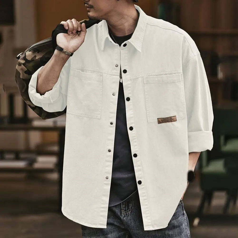 Trendy herreskjorte i bomull, vintage inspirert. Langermet button-up for en kul og moderne herremote.