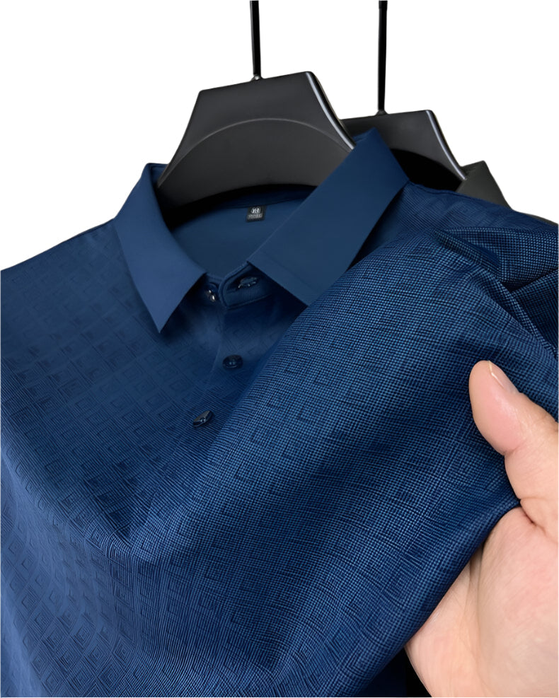 Herrepolo i nanosilk, klassisk design og myk komfort for menn.