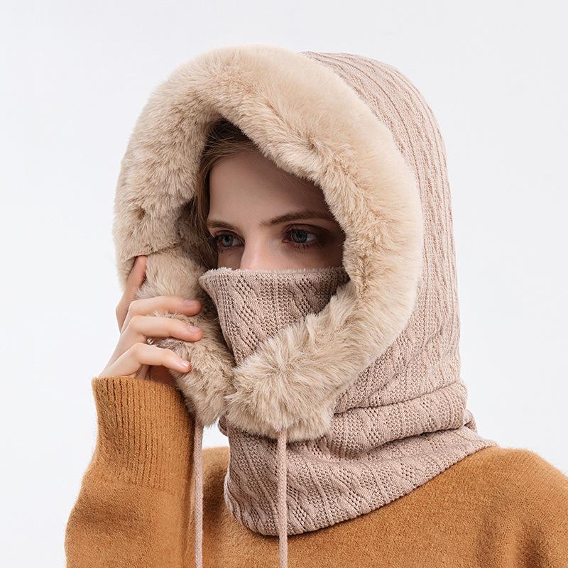 "Hette-skjerf for kvinner i flere farger, varm og stilig, ideell for vinter, laget av luksuriøs polyester."