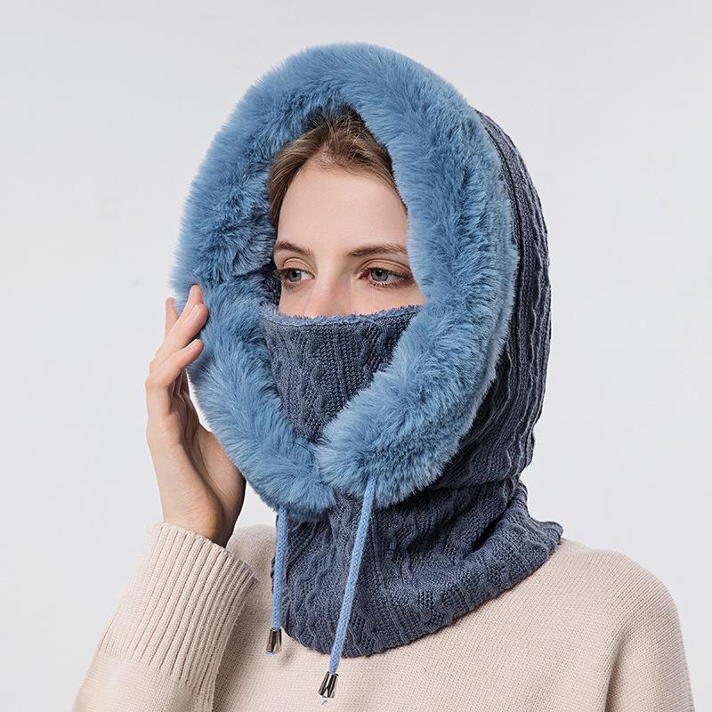"Hette-skjerf for kvinner i flere farger, varm og stilig, ideell for vinter, laget av luksuriøs polyester."