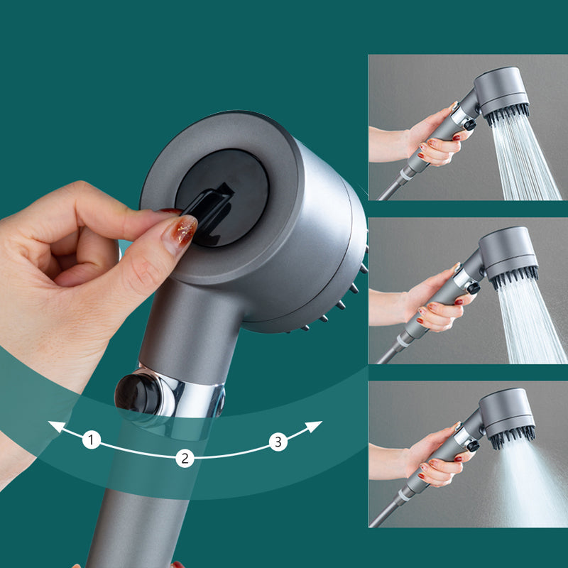 Høytrykk-dusjhode med 3 innstillinger, vannfiltrering, kromfinish, ergonomisk design, for en revitaliserende dusj.