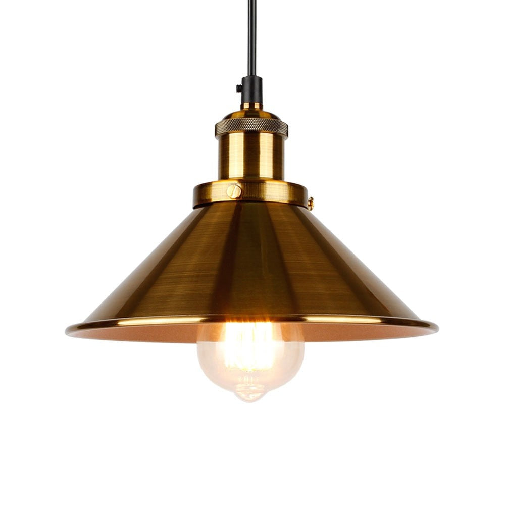 Svart metall industriell taklampe, retro belysning perfekt for moderne innredning