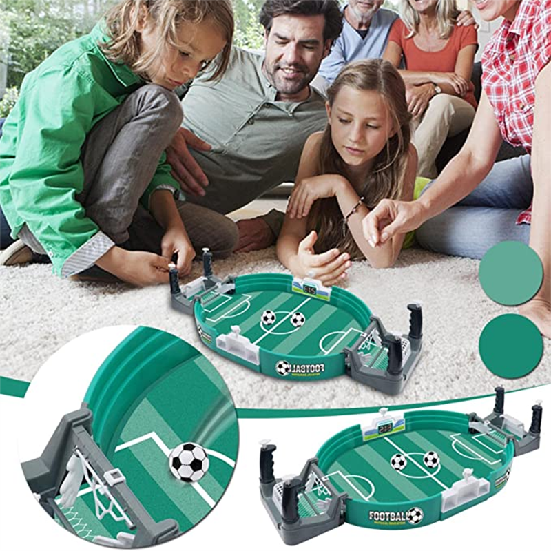 "Interaktivt fotballspill for barn; familievennlig, trygt materiale, fargerikt design, morsom og lærerik lek for hele familie