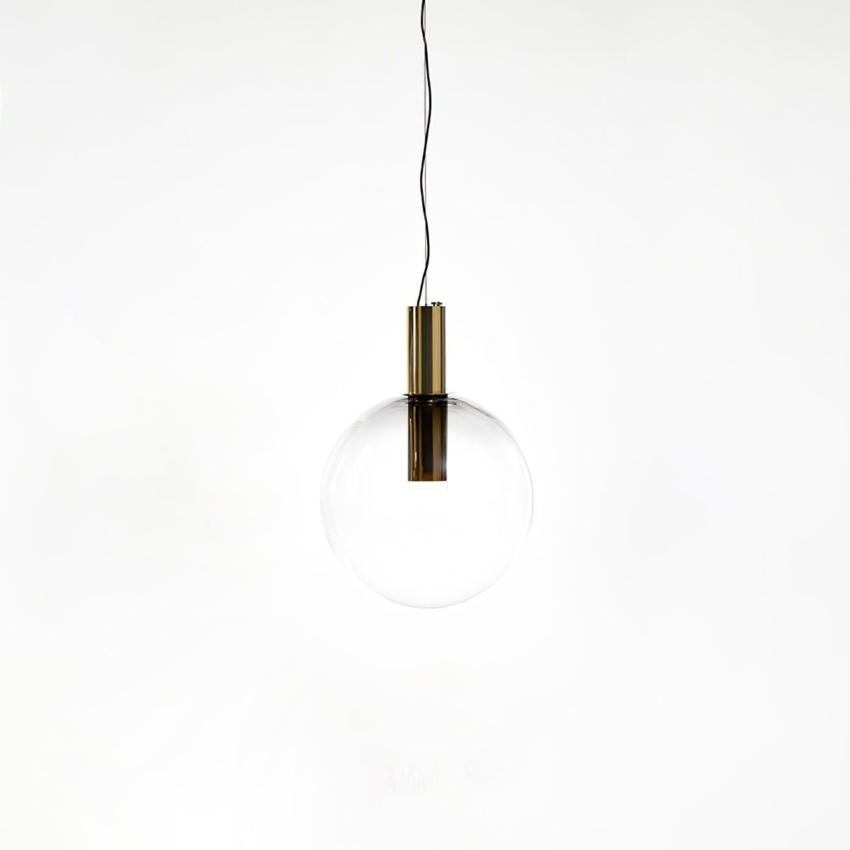 "Isabel Collection pendellampe med ventilert design, diffus lys, sfærisk form, justerbar kabel, elegant takbelysning."