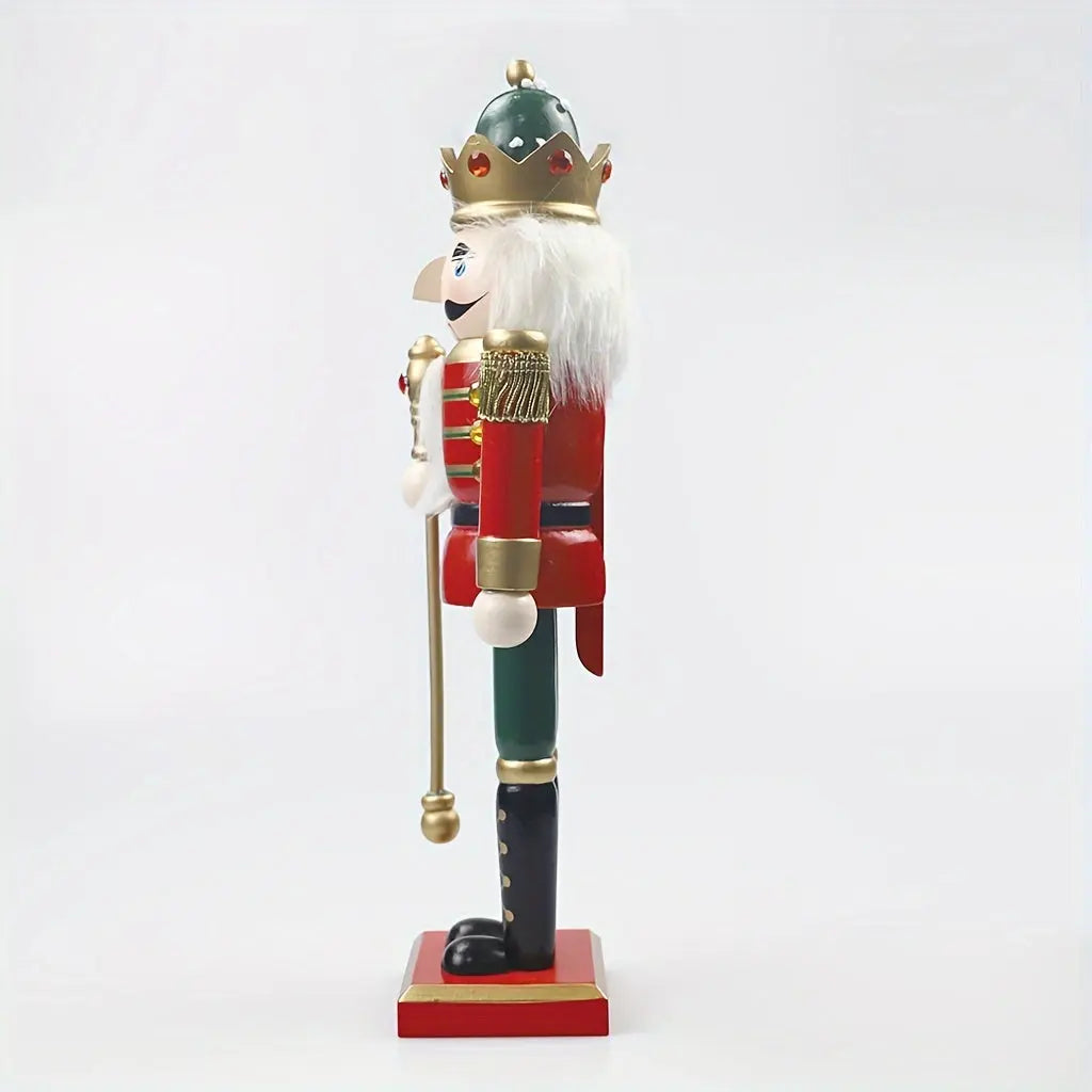 Festlig julenøtteknekker trefigur, 30 cm høy. Perfekt julepynt og sesongdekorasjon for hjemmet.