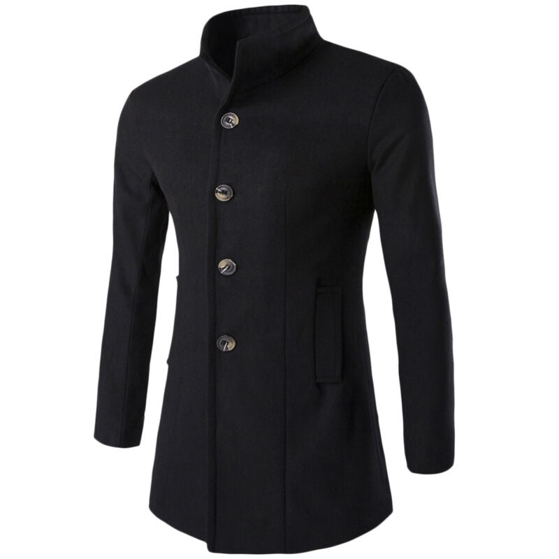 Elegant slimfit trenchcoat for menn i tidløs stil, ideell for høst- og vintermote.