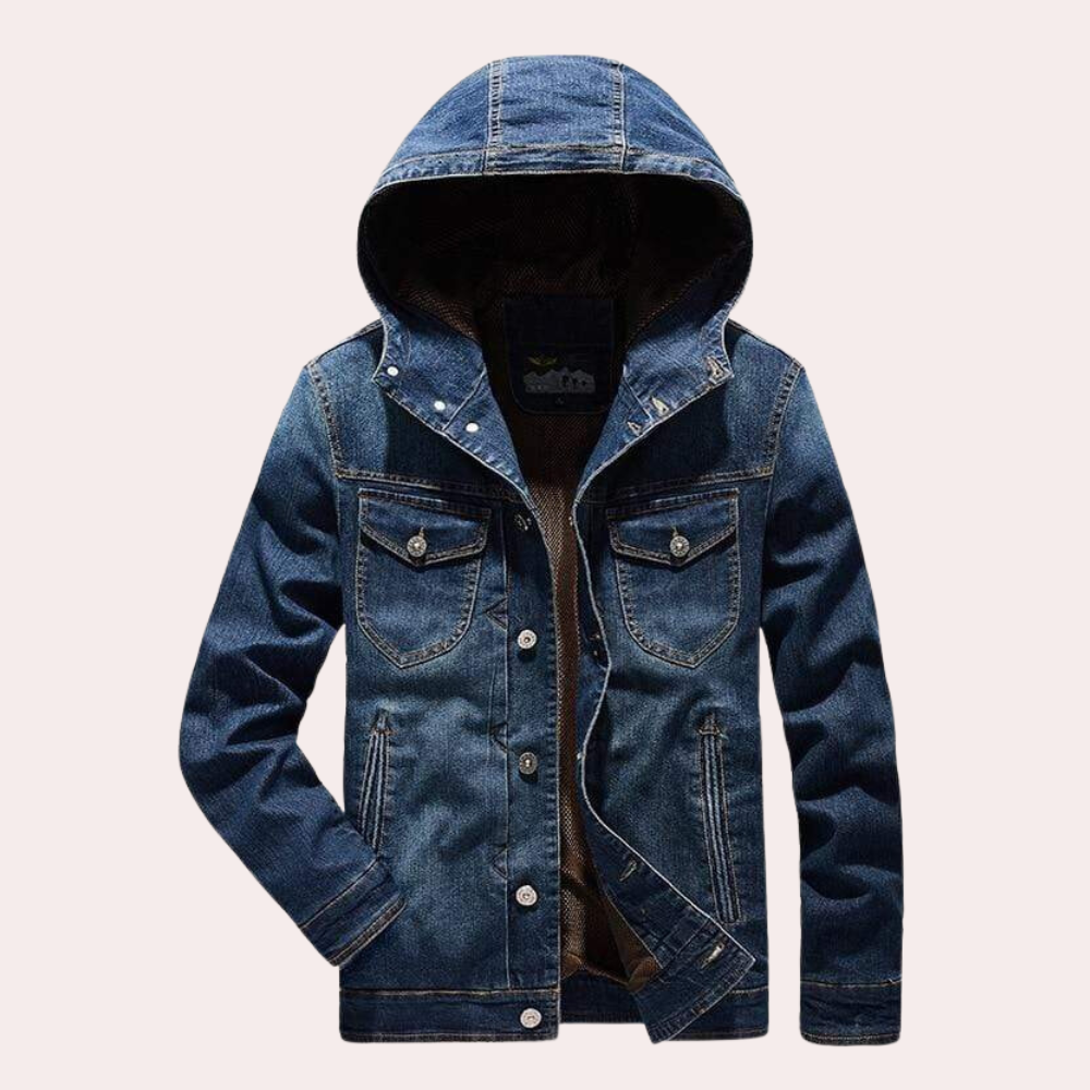 Avslappet herre denimjakke i slitesterk denimstoff, ideell som fritidsjakke for hverdagsbruk.