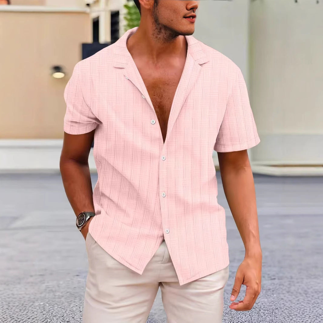 Allsidig casual kortermet herreskjorte, perfekt for fritid. Klassisk design for vår- og sommerdager.