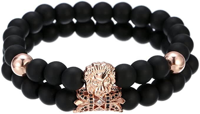 Løvearmbånd for kvinner med en blanding av vakre natursteiner. Et elegant smykke som passer til alt.