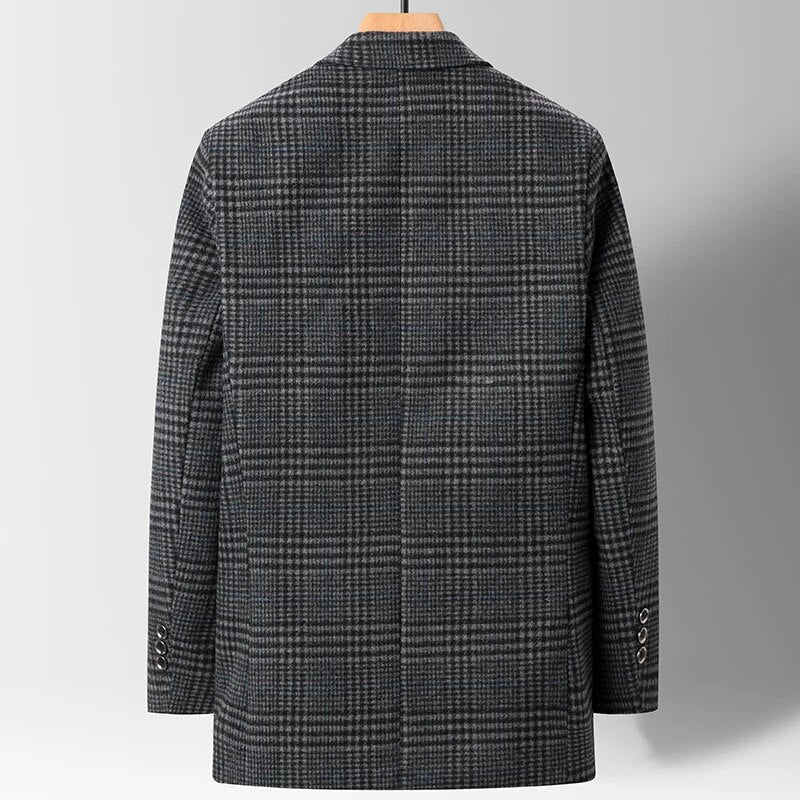 Elegant herreblazer som kombinerer stil med komfort. Perfekt for lange dager på kontoret.