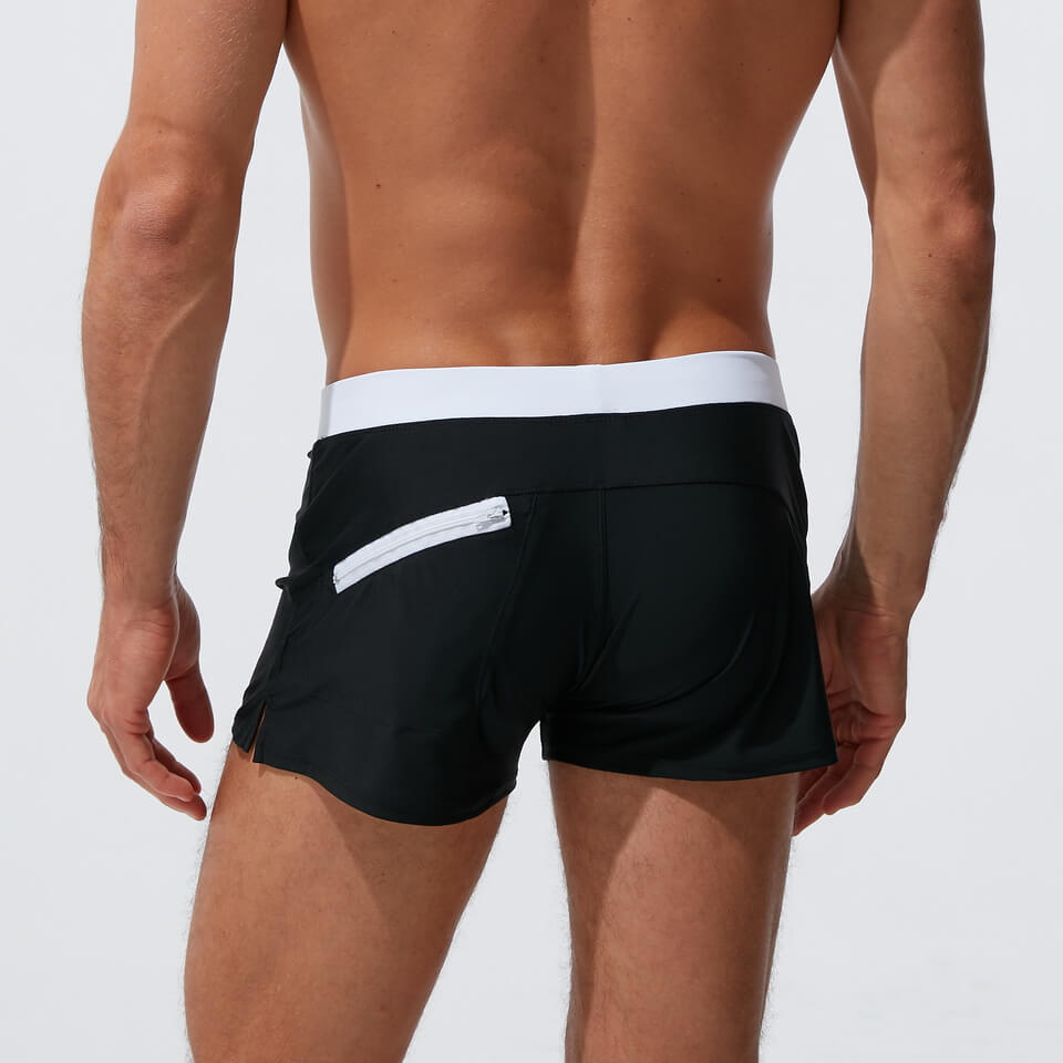 Solide badeshorts for menn, hurtigtørkende og slitesterke for et aktivt strandliv.