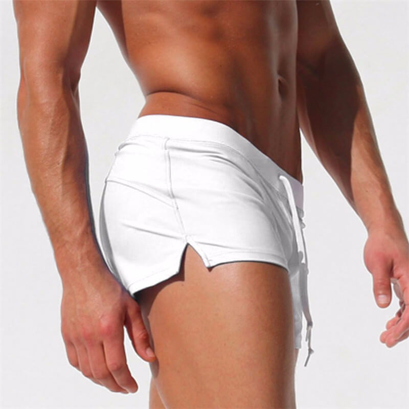 Allsidige badeshorts for menn, hurtigtørkende og komfortable, perfekte for både strand og by.
