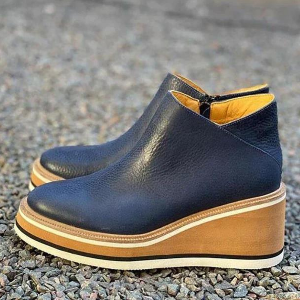 "Komfortable Chelsea boots i brunt syntetisk lær, pustende, marineblå, khaki, svart, stilfulle og elegante."