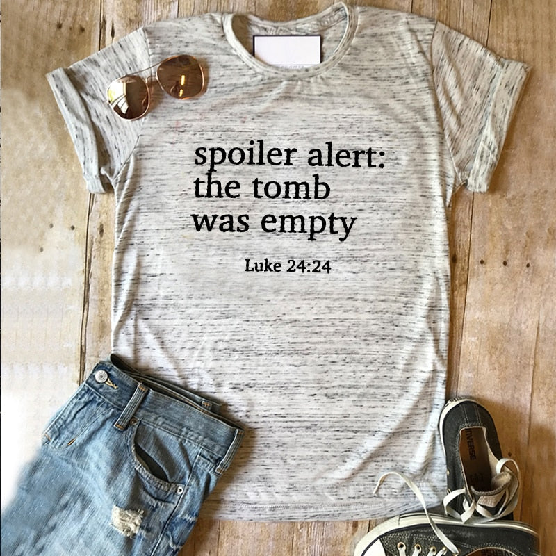 Religiøs menns t-skjorte, grafisk design 'Graven Var Tom', symboliserer tro og oppstandelse, casual stil.