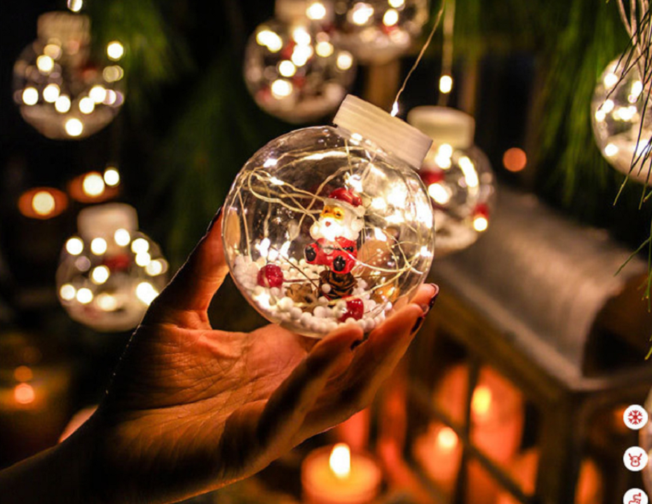 Magisk feststemning med lilla kulelys. Disse LED-julelysene er perfekt dekorasjon for enhver feiring.