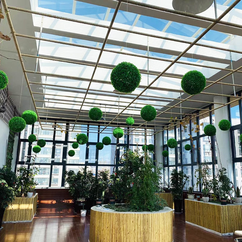 Realistisk kunstig grønn toppiær ball, vedlikeholdsfri dekor for ute og inne