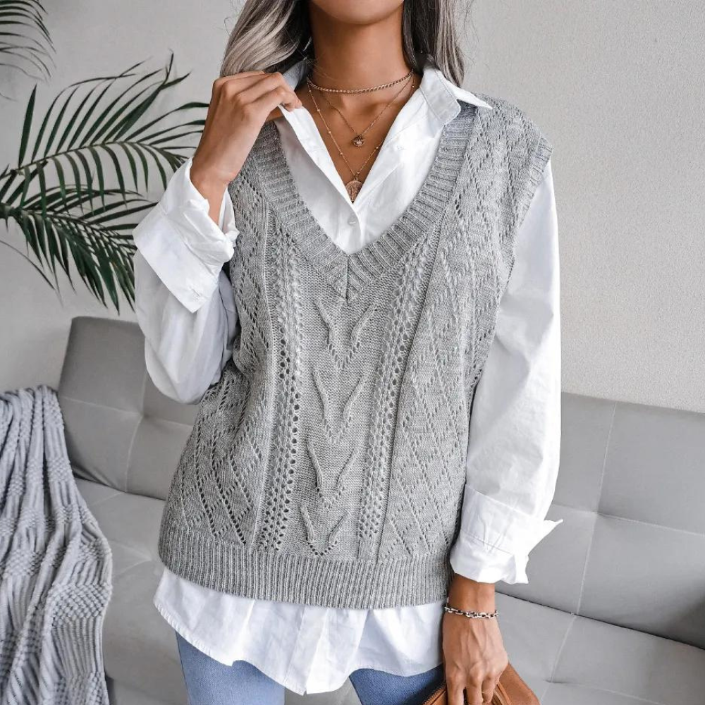 Elegant kvinne strikkvest. Allsidig damevest for jobb og fritid, gir en stilfull og komfortabel look.