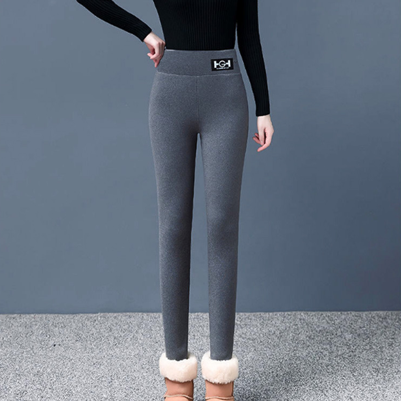 "Kvinnefleece-leggings i svart, høy midje, tykk sherpa-fleece, varm og komfortabel, perfekt for vinteren."