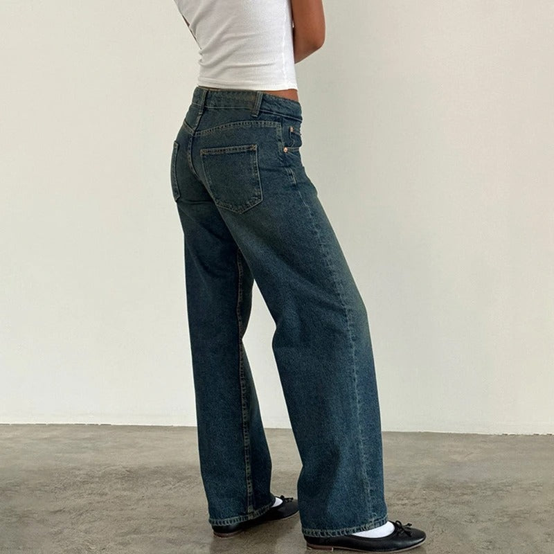 Trendy kvinner baggy jeans med lav midje og vide ben, ideell for casual og streetwear antrekk.